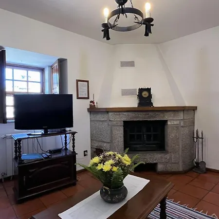 Casa Da Urze Holiday home *