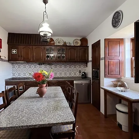 Holiday home Casa Da Urze