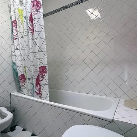Holiday home Casa Da Urze Goaes