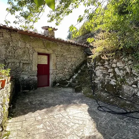Semesterbostad Casa Da Urze *