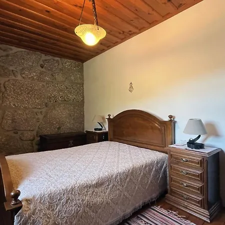 Casa Da Urze Holiday home